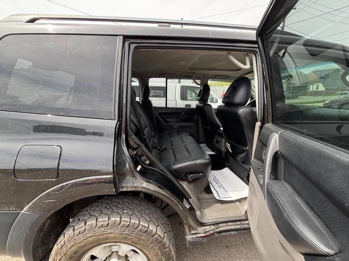 Used 2002 Mitsubishi Montero Limited AWD/4WD image 26