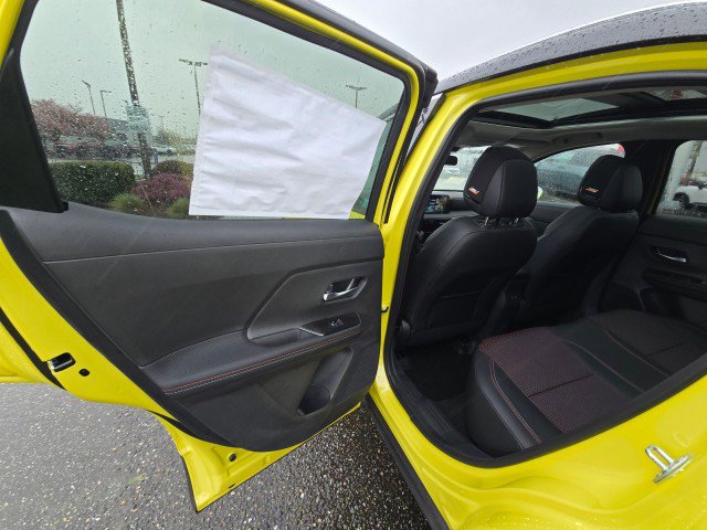 New 2025 Nissan Kicks SR w/ SR Premium Package image 19