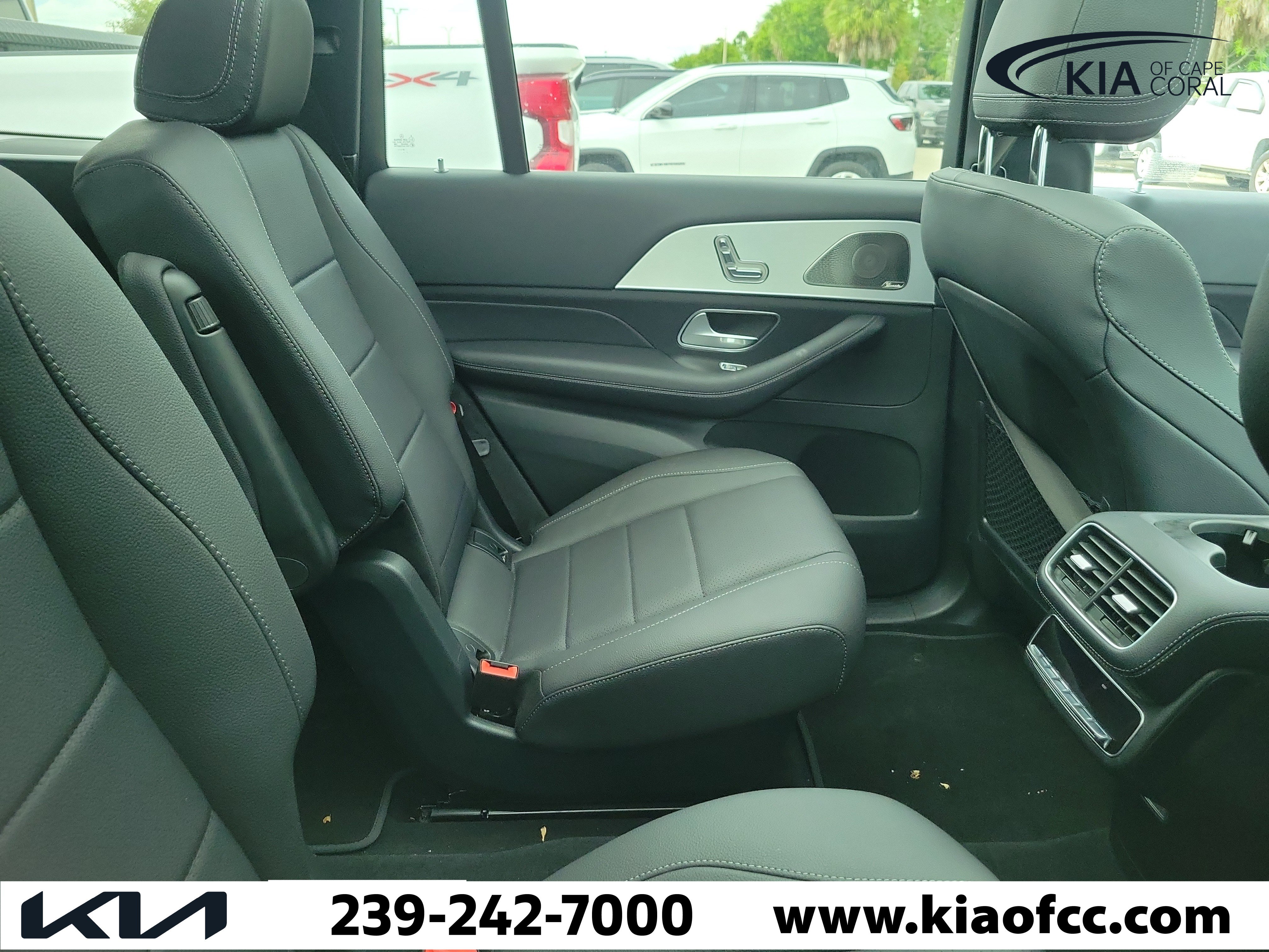 Used 2026 Mercedes-Benz GLS 450 4MATIC image 10