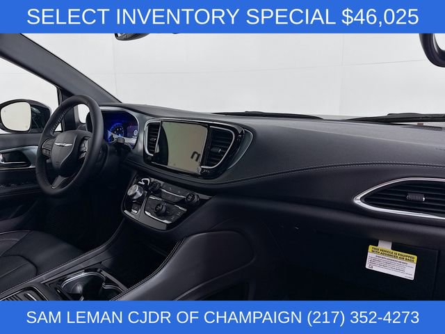 New 2026 Chrysler Pacifica Limited w/ S Appearance Package image 31