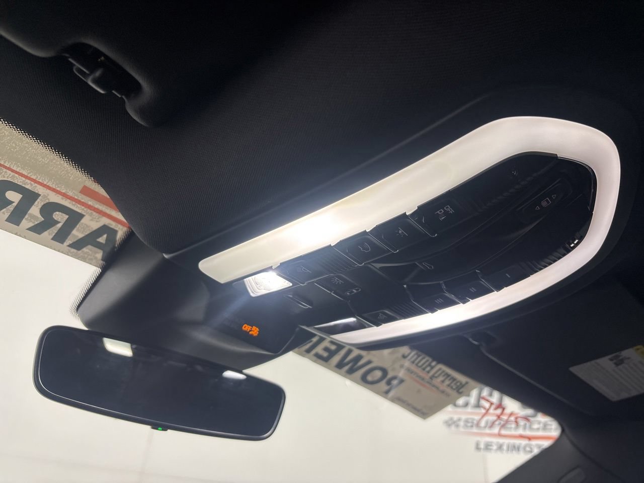 Used 2022 Porsche Macan AWD/4WD image 20