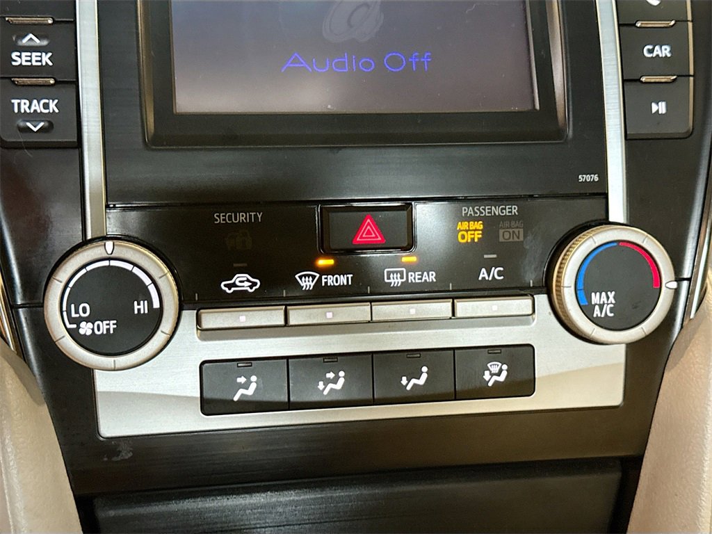 Used 2013 Toyota Camry LE image 8