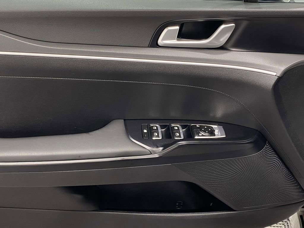 Used 2023 Kia K5 GT-Line image 17