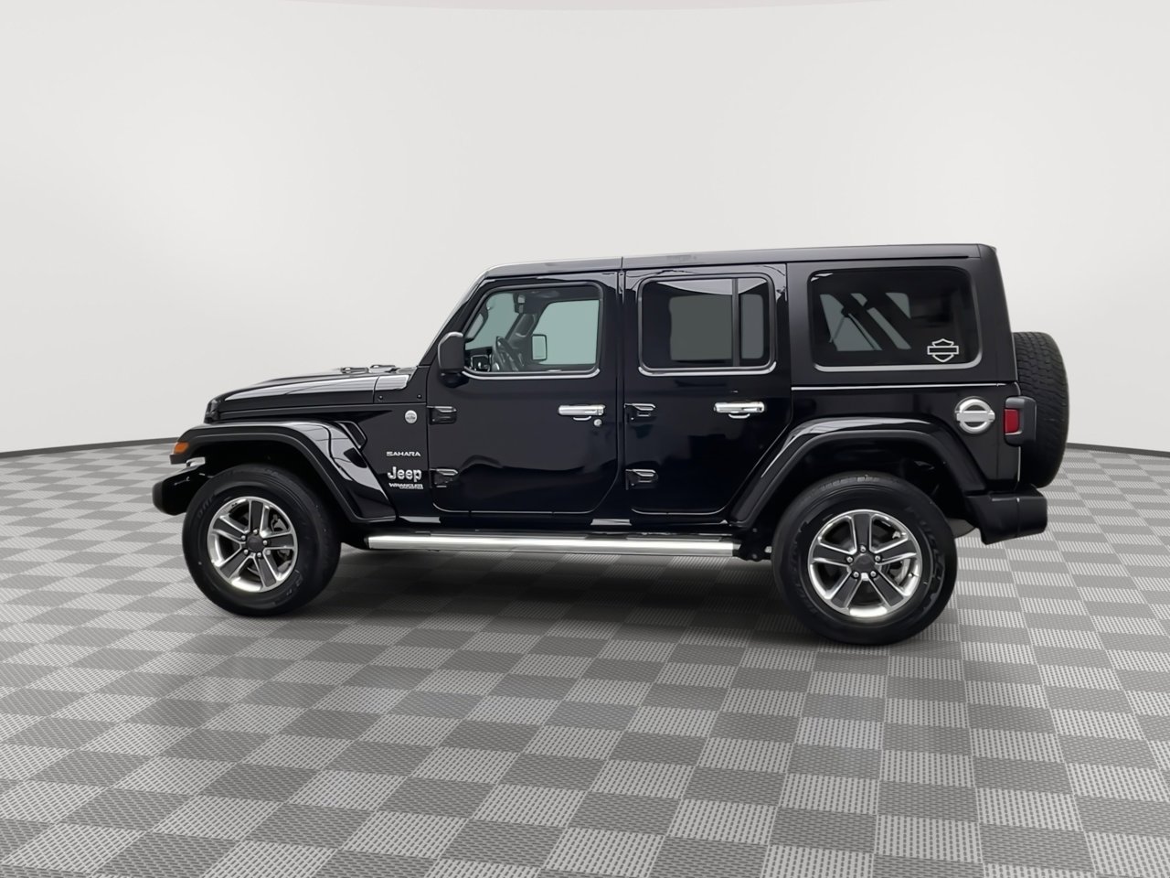 Used 2022 Jeep Wrangler Unlimited Sahara w/ Cold Weather Group AWD/4WD image 36