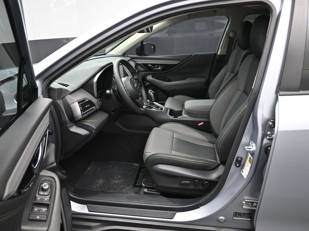 Used 2025 Subaru Outback Onyx Edition XT image 9