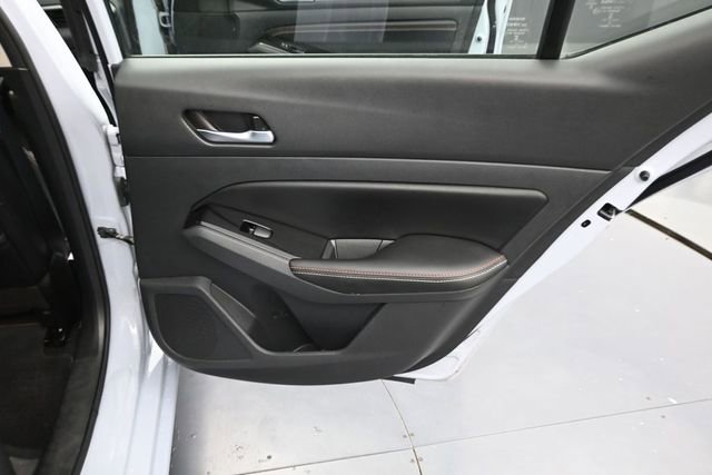 Used 2023 Nissan Altima 2.5 SR w/ SR Premium Package FWD image 31