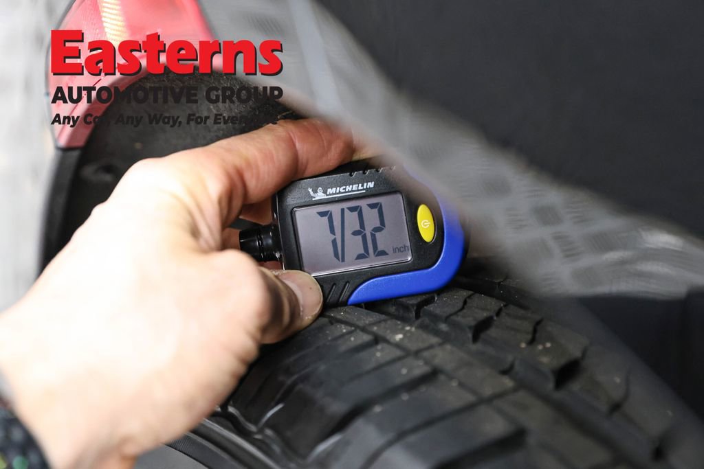 Used 2022 Chrysler Voyager LX image 31