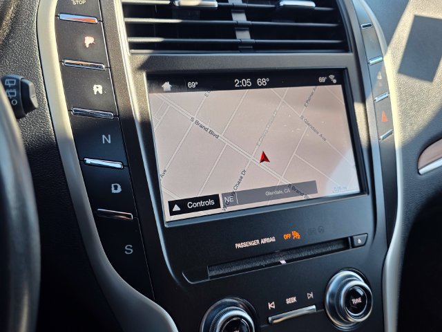 Used 2019 Lincoln MKC Select w/ Select Plus Package FWD image 18