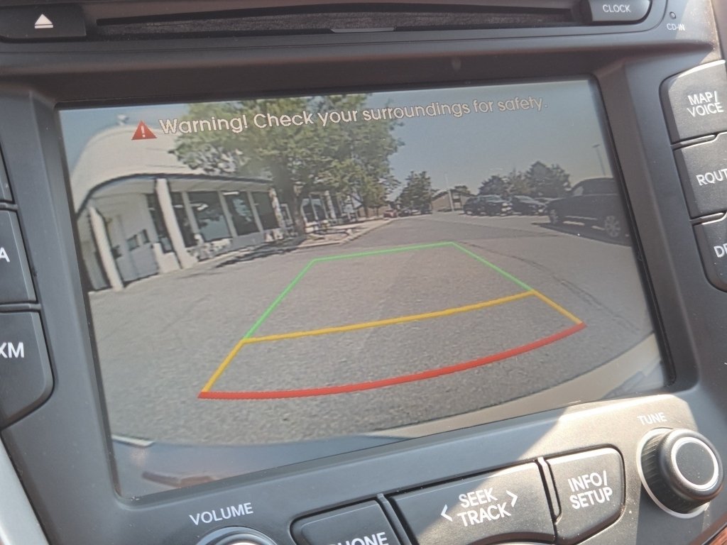 Used 2013 Hyundai Veloster w/ Tech Pkg FWD image 11