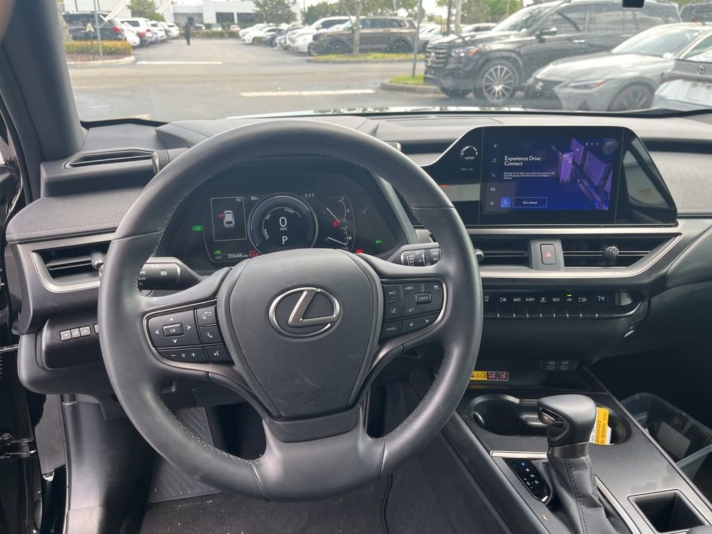 Used 2024 Lexus UX 250h FWD image 18