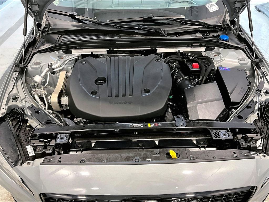 Used 2024 Volvo S60 B5 Ultimate w/ Climate Package image 30