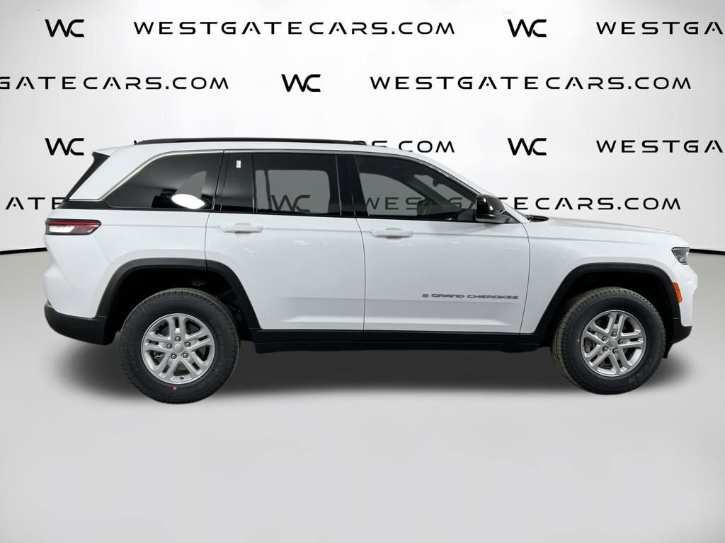 New 2025 Jeep Grand Cherokee Laredo w/ Luxury Tech Group I image 45