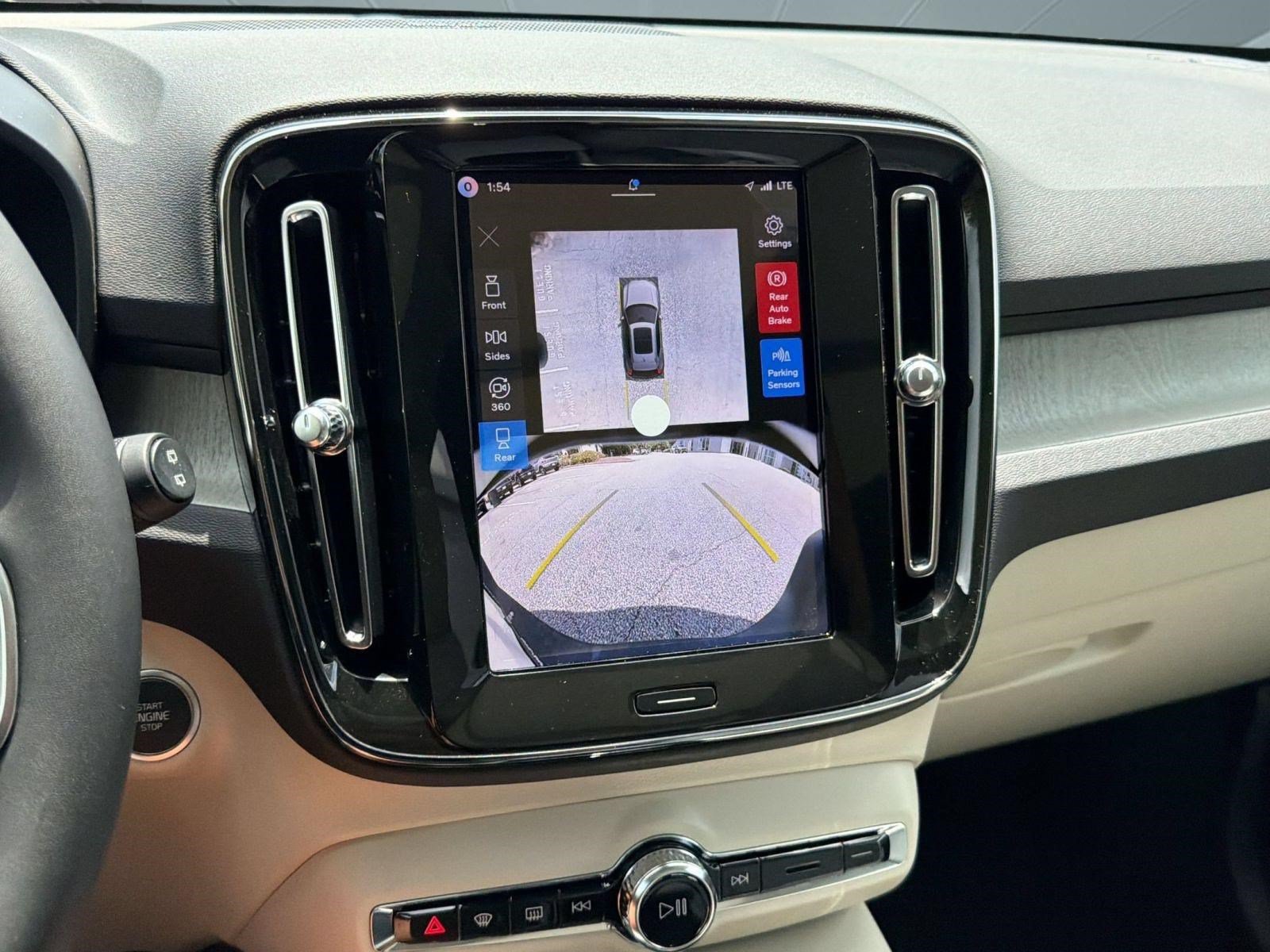 New 2026 Volvo XC40 B5 Ultra w/ Protection Package AWD/4WD image 17