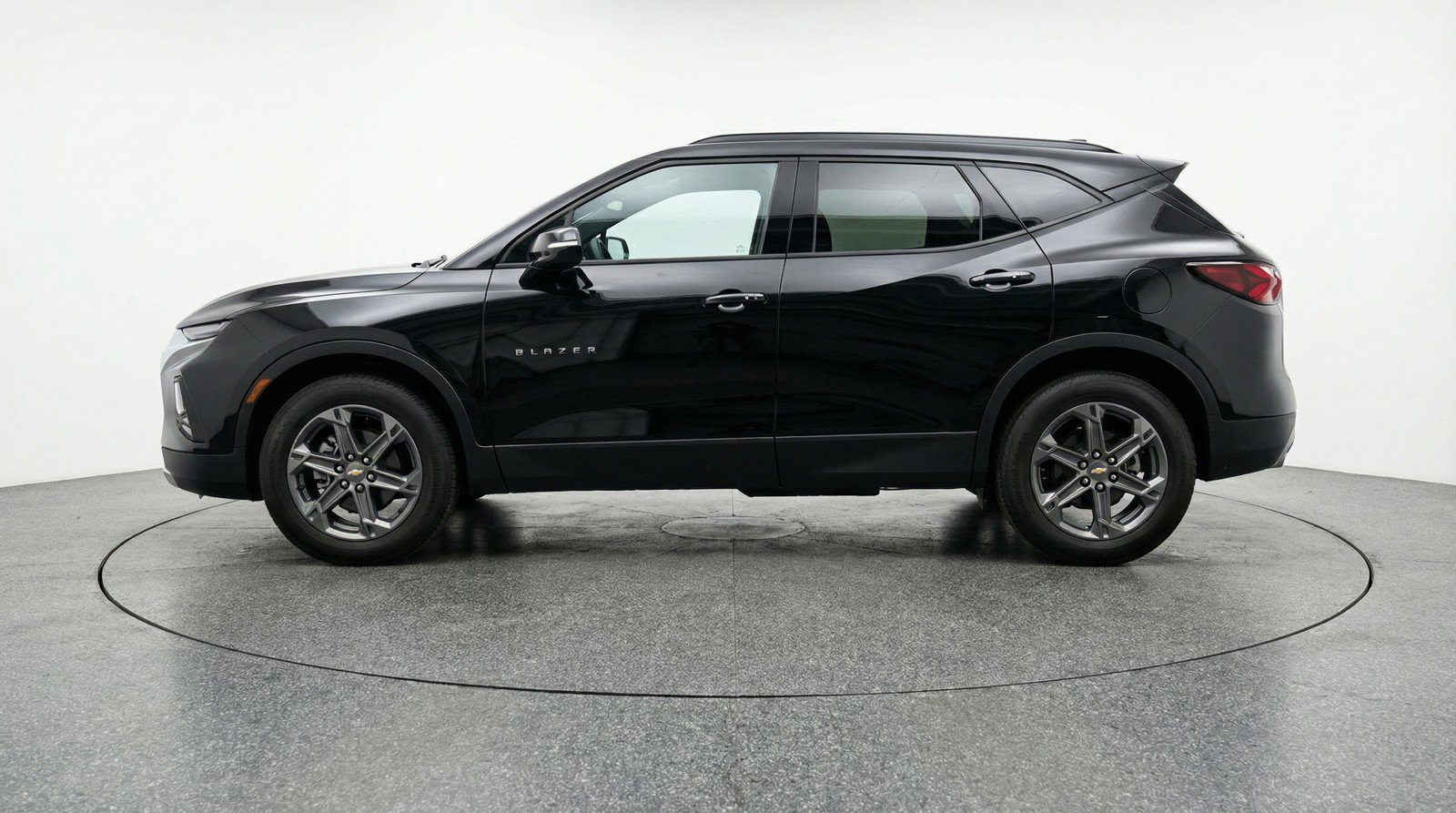 Used 2025 Chevrolet Blazer LT image 5