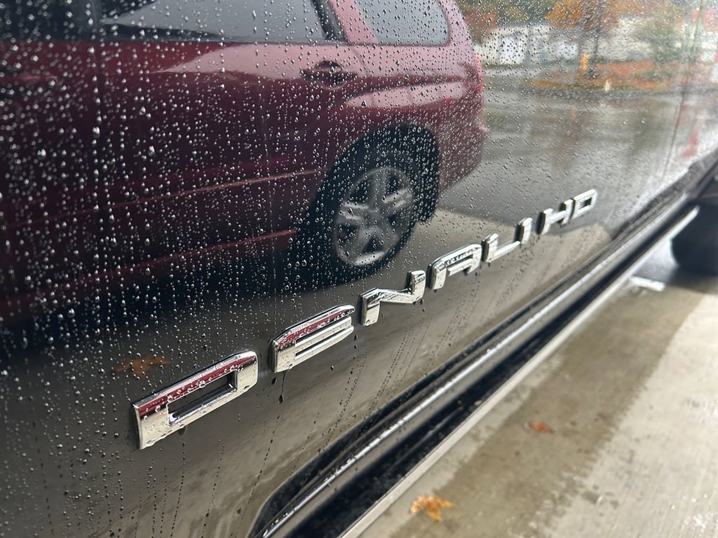 Used 2023 GMC Sierra 3500 Denali image 32