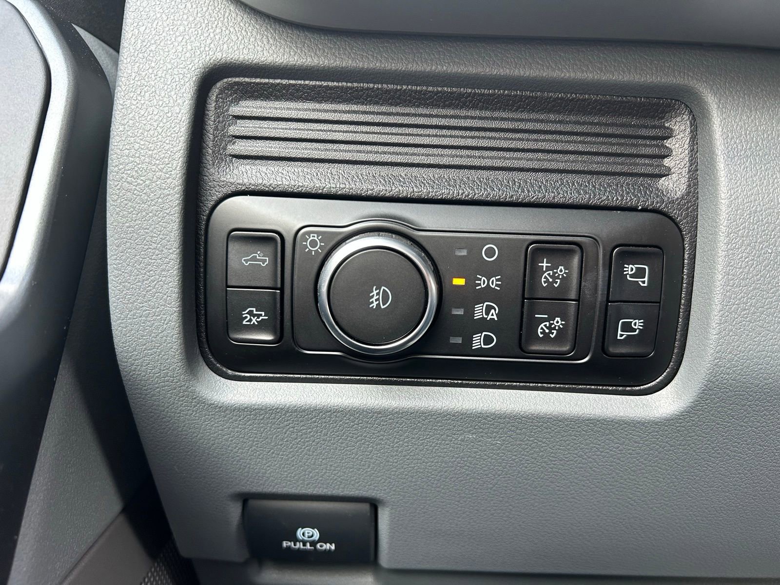 New 2026 Ford F350 XLT w/ XLT Premium Package image 17