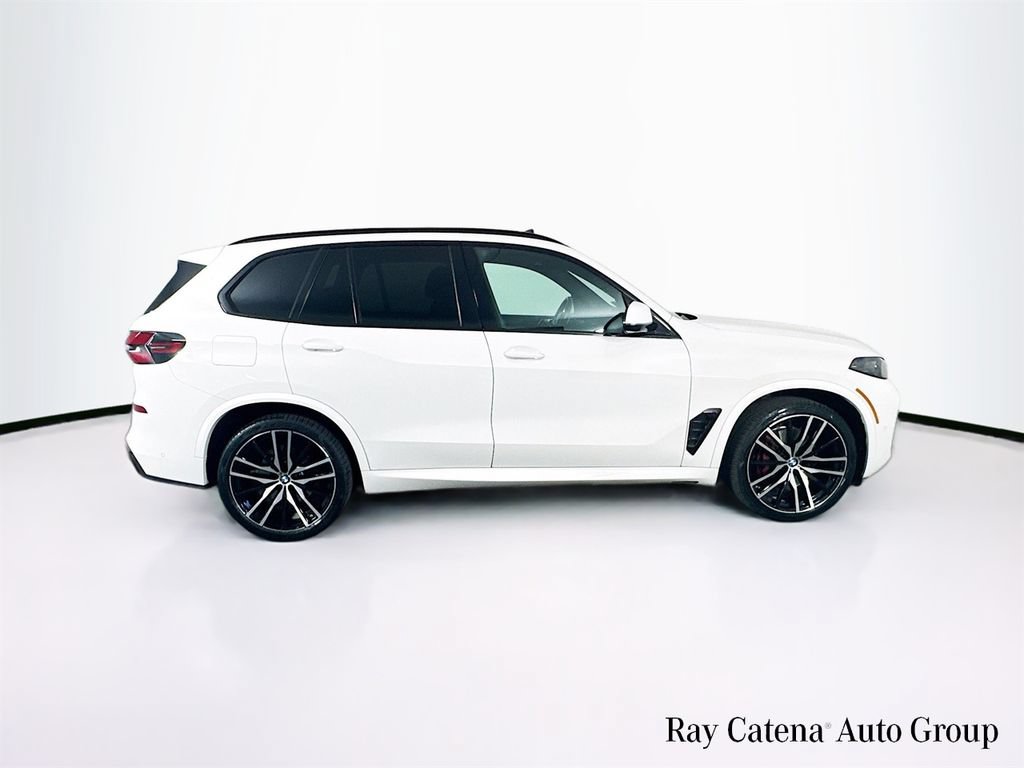 Used 2024 BMW X5 xDrive40i w/ M Sport Package AWD/4WD image 8