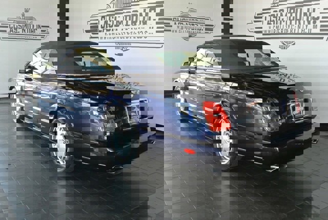 Used 2009 Bentley Azure image 7