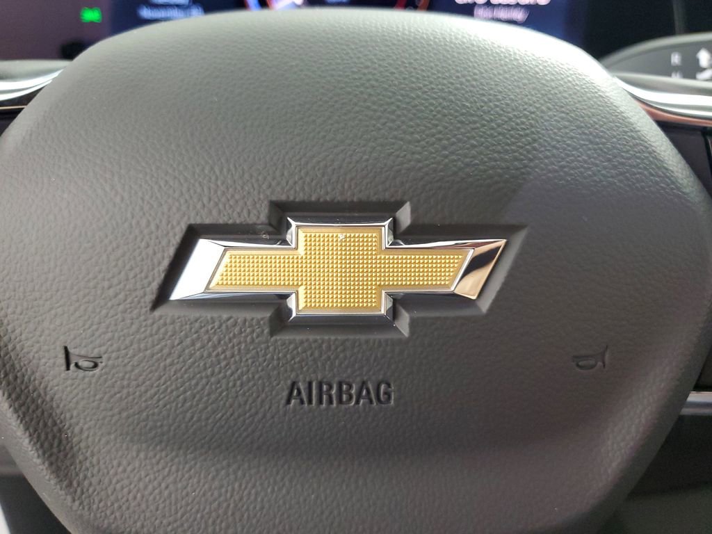 Used 2025 Chevrolet Suburban LS image 22