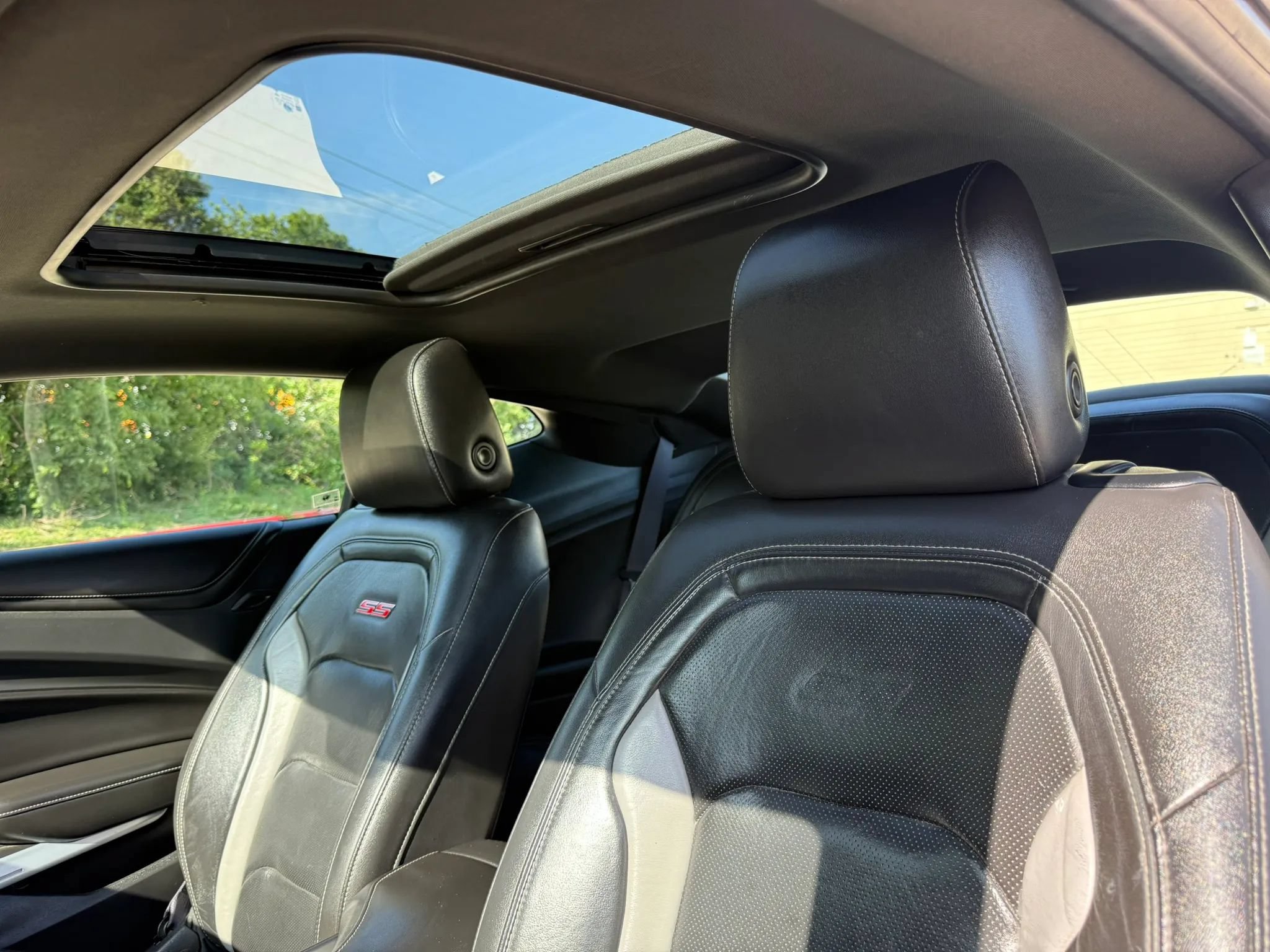 Used 2017 Chevrolet Camaro SS RWD image 10
