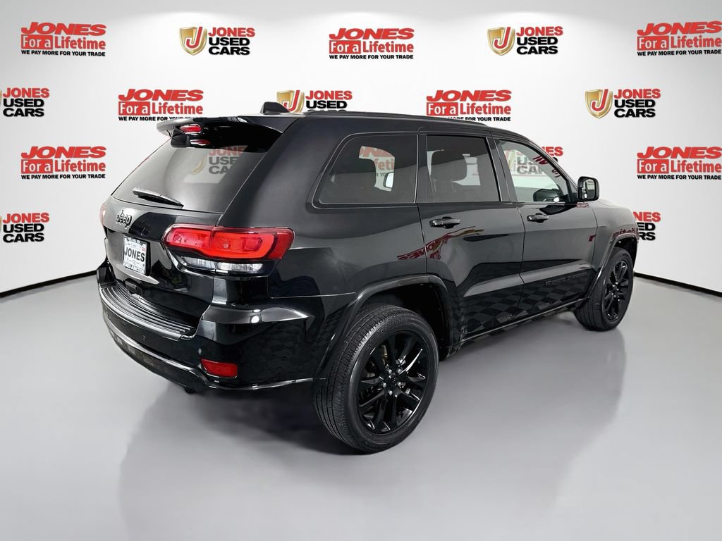 Used 2022 Jeep Grand Cherokee Laredo X AWD/4WD image 17