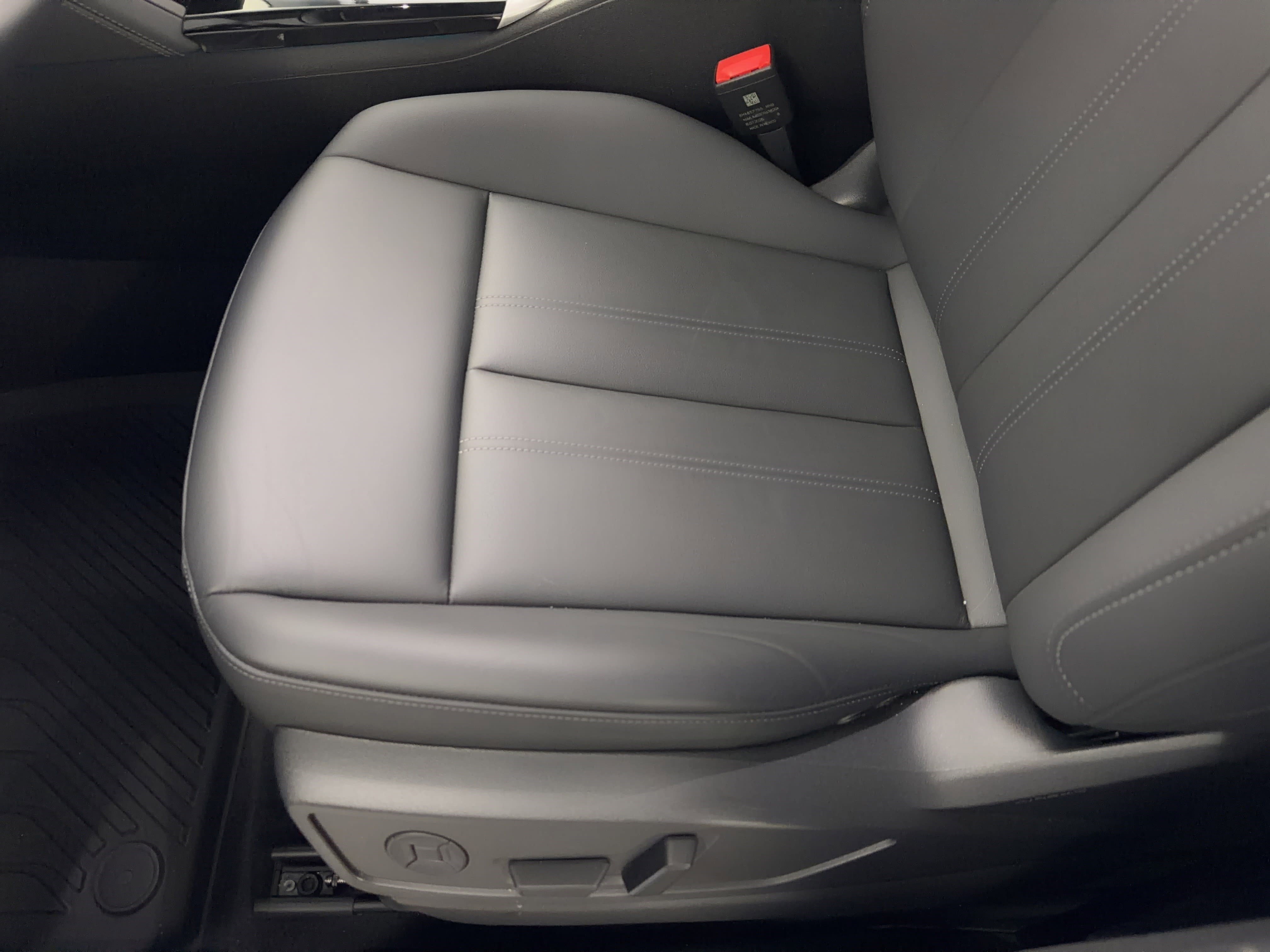 Certified 2025 Audi Q5 Premium Plus w/ Premium Plus image 16