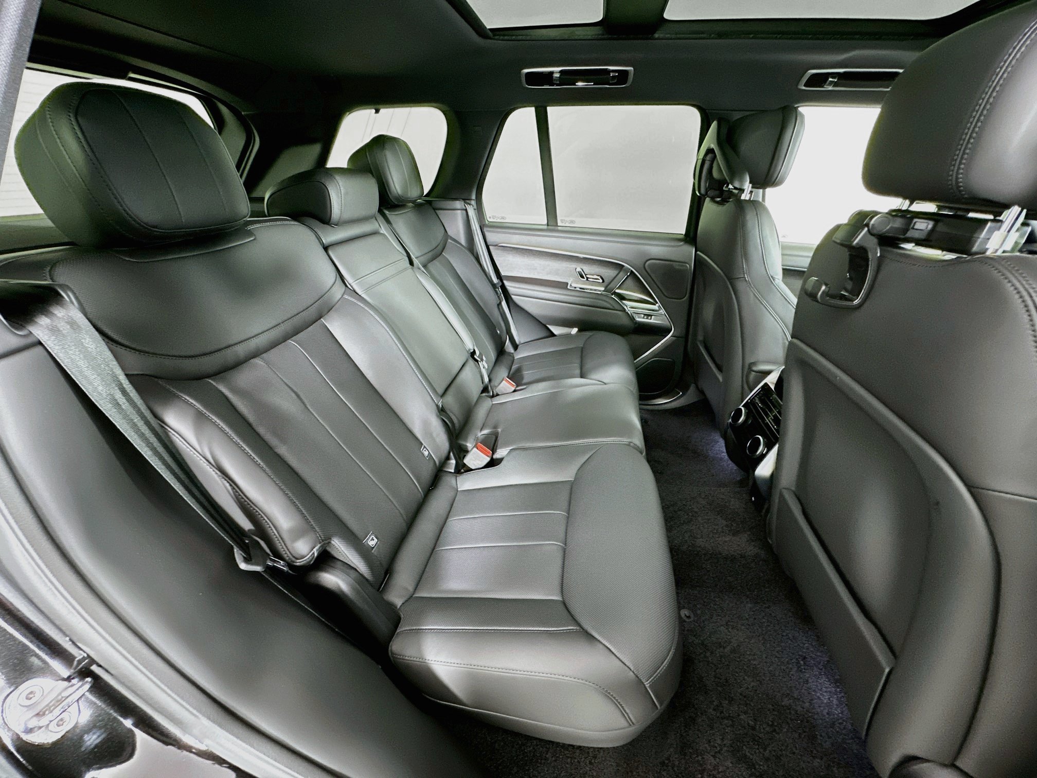 New 2027 Land Rover Range Rover SE AWD/4WD image 24