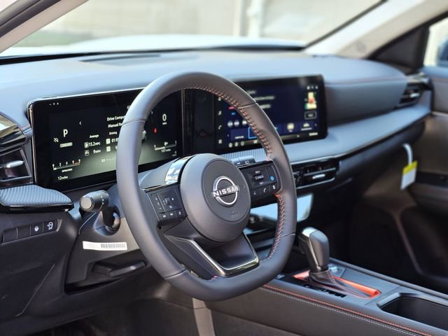 New 2026 Nissan Kicks SR w/ Cold Weather Package image 11