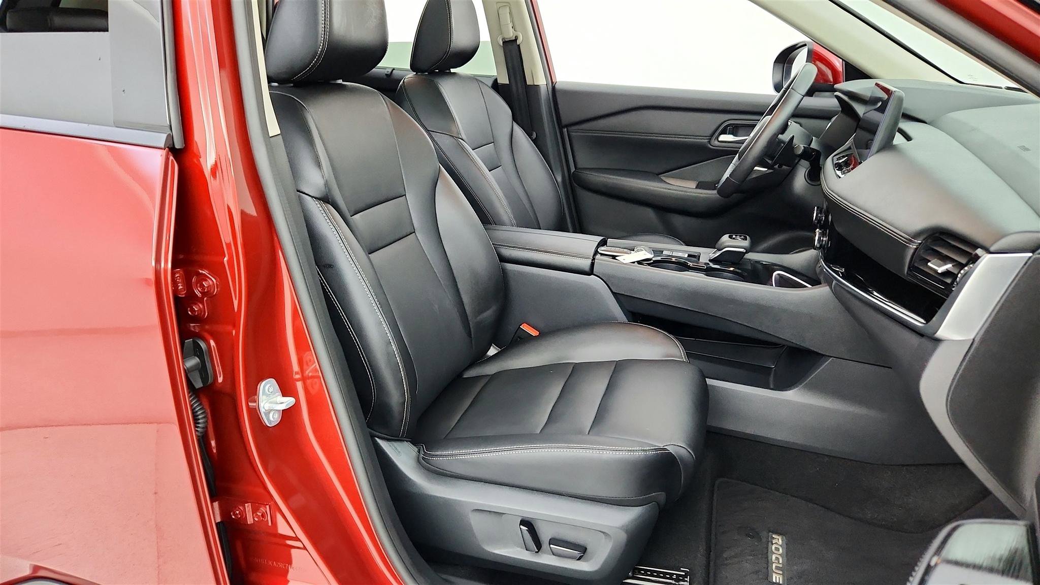 Used 2024 Nissan Rogue SL w/ SL Premium Package FWD image 20