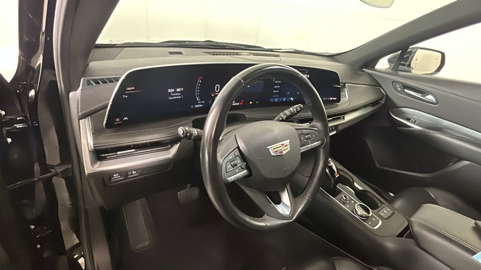 Used 2024 Cadillac XT4 Premium Luxury AWD/4WD image 16