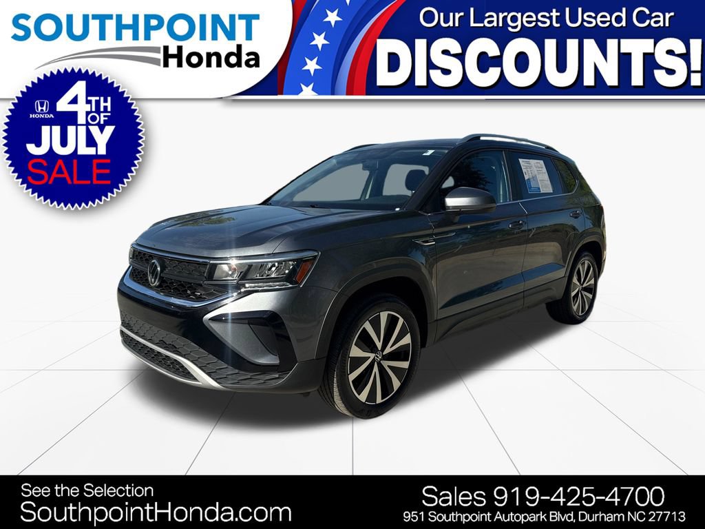 Used 2022 Volkswagen Taos SE AWD/4WD image 3