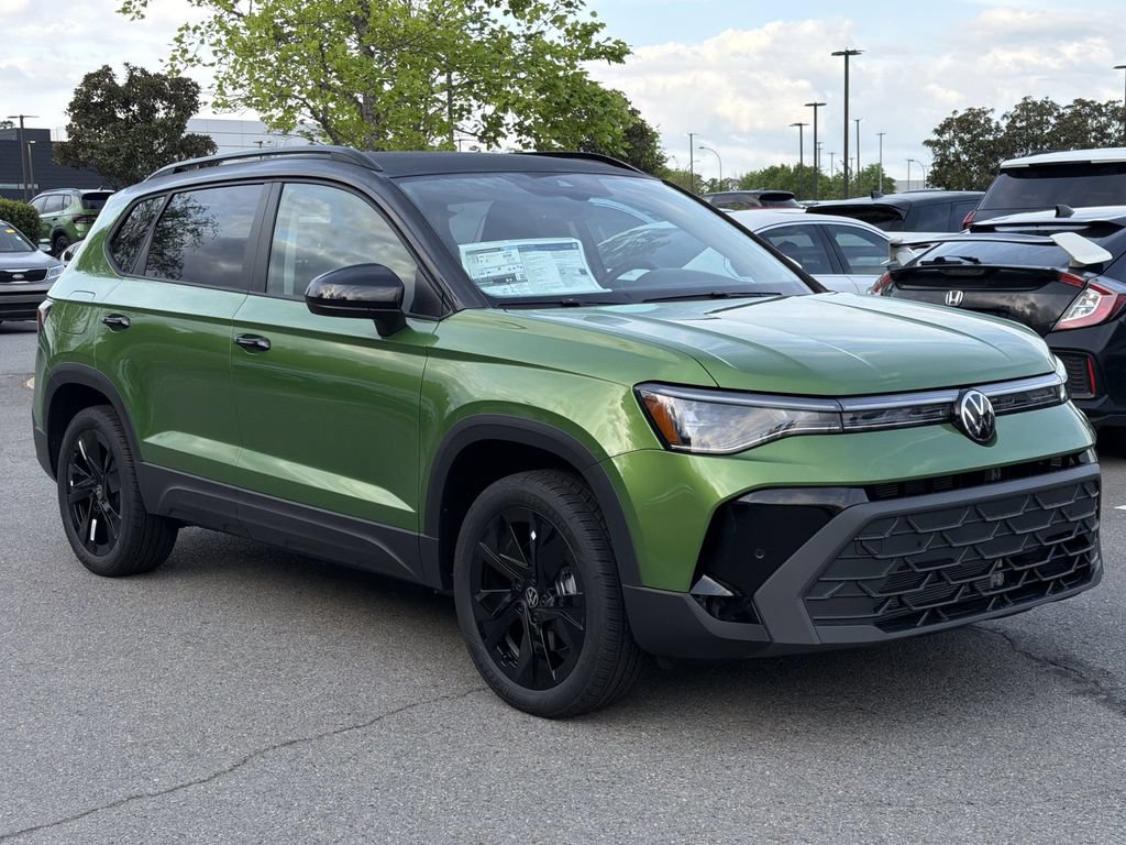 New 2026 Volkswagen Taos SE FWD image 7