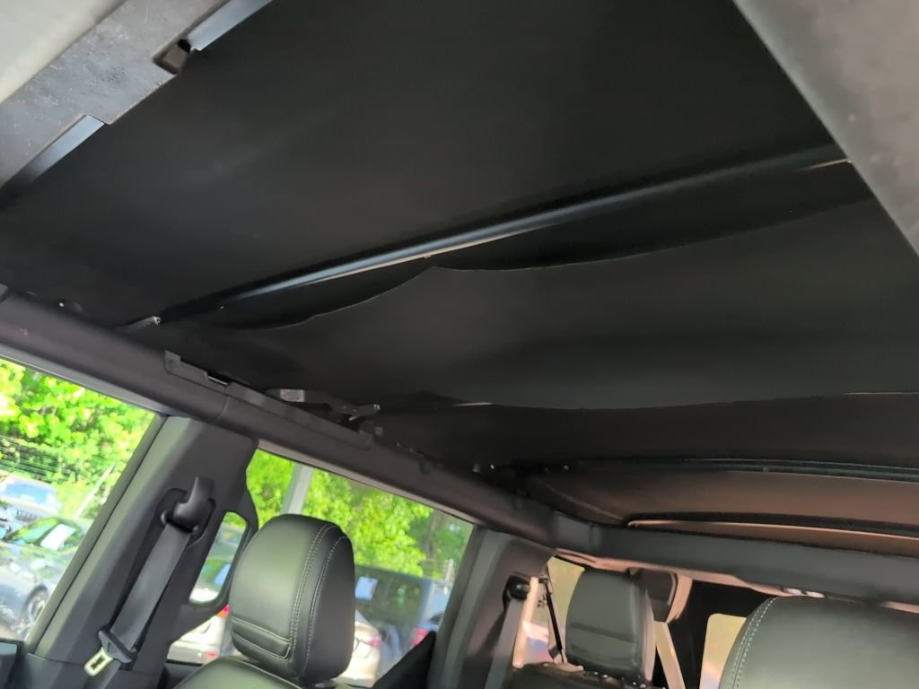 Used 2021 Ford Bronco Black Diamond image 7