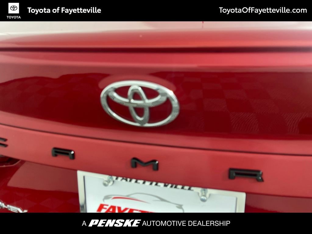 Certified 2025 Toyota Camry SE FWD image 18