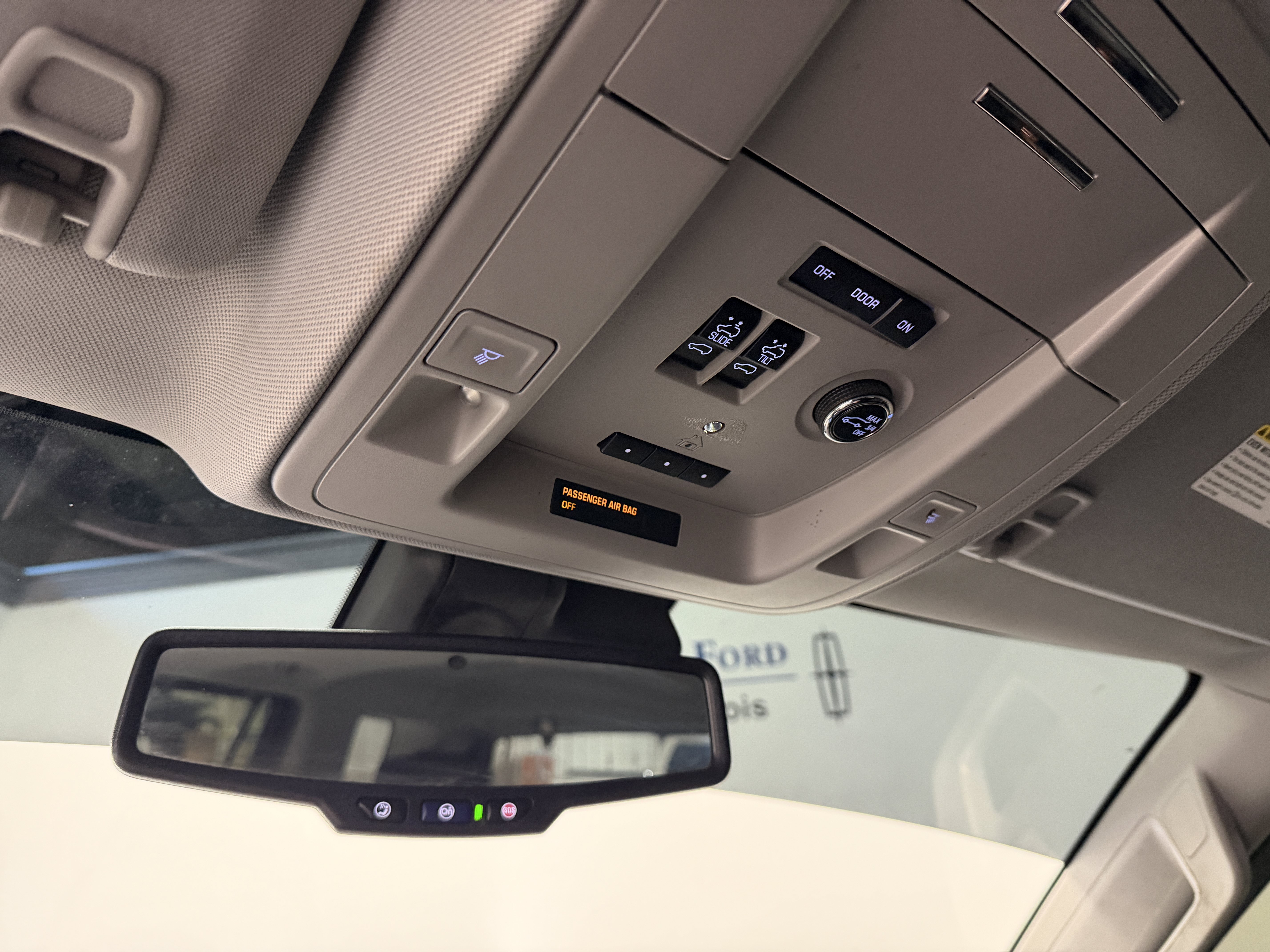 Used 2020 Chevrolet Tahoe Premier AWD/4WD image 6