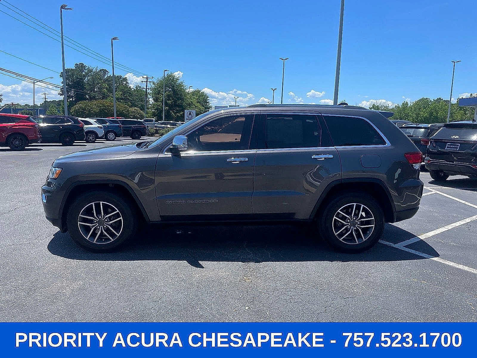 Used 2020 Jeep Grand Cherokee Limited AWD/4WD image 3