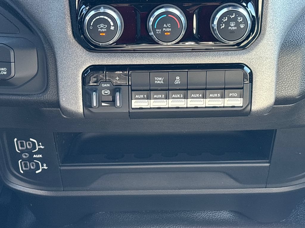 Used 2025 RAM 5500 Tradesman AWD/4WD image 37