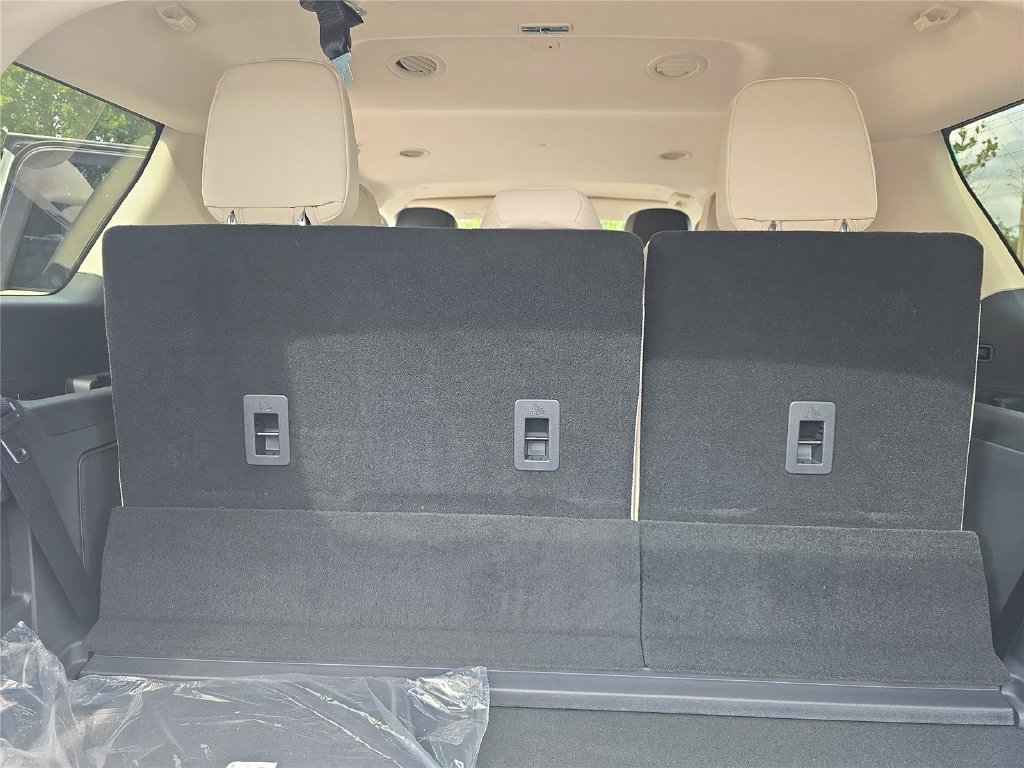 New 2027 Lincoln Navigator Premiere RWD image 26
