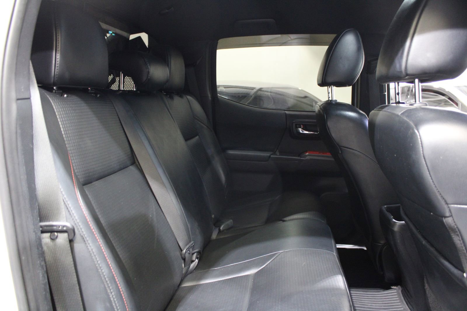 Used 2017 Toyota Tacoma TRD Pro image 19