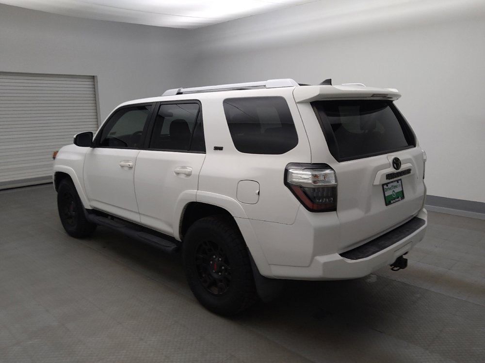 Used 2018 Toyota 4Runner SR5 RWD image 3