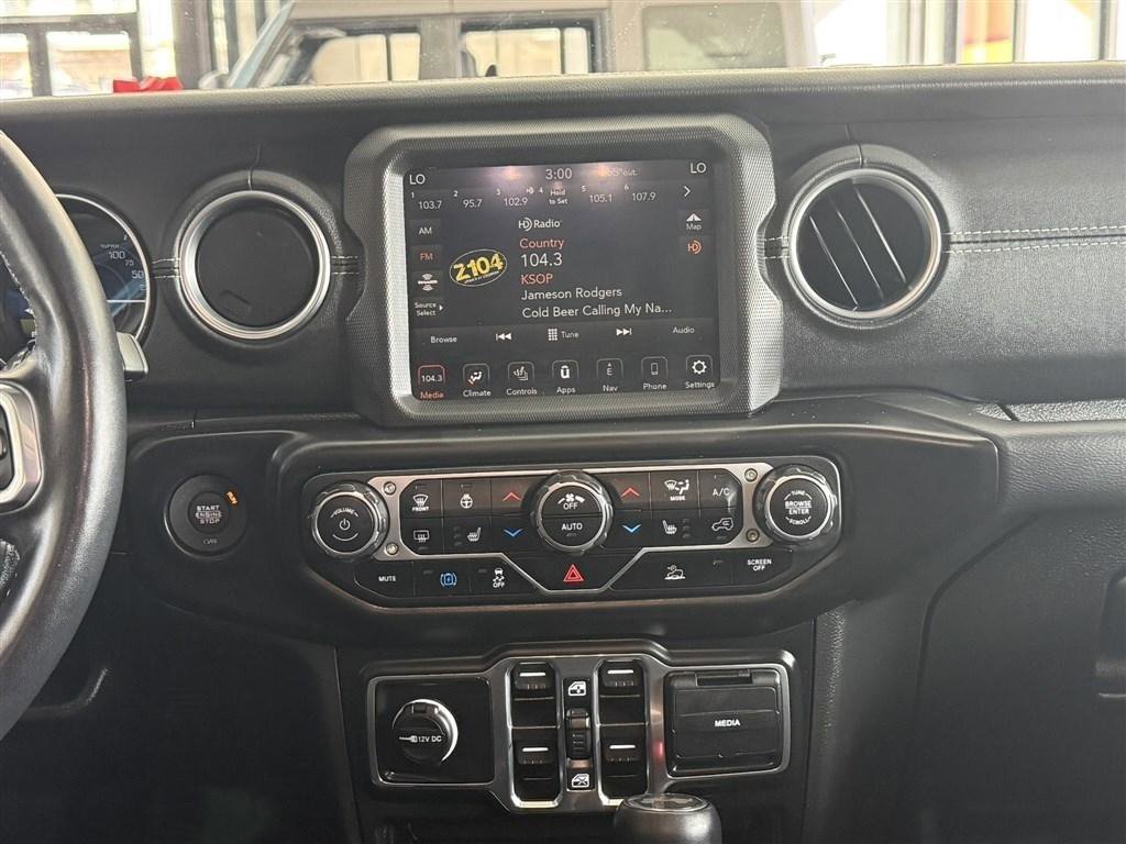 Used 2023 Jeep Wrangler Sahara w/ Cold Weather Group image 30