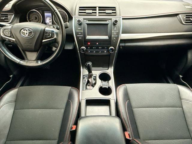 Used 2016 Toyota Camry SE FWD image 13