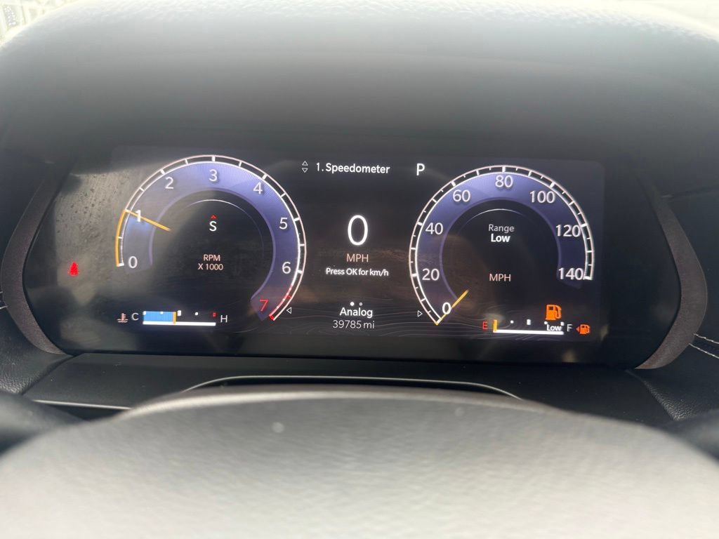 Used 2024 Jeep Grand Cherokee L Altitude AWD/4WD image 18