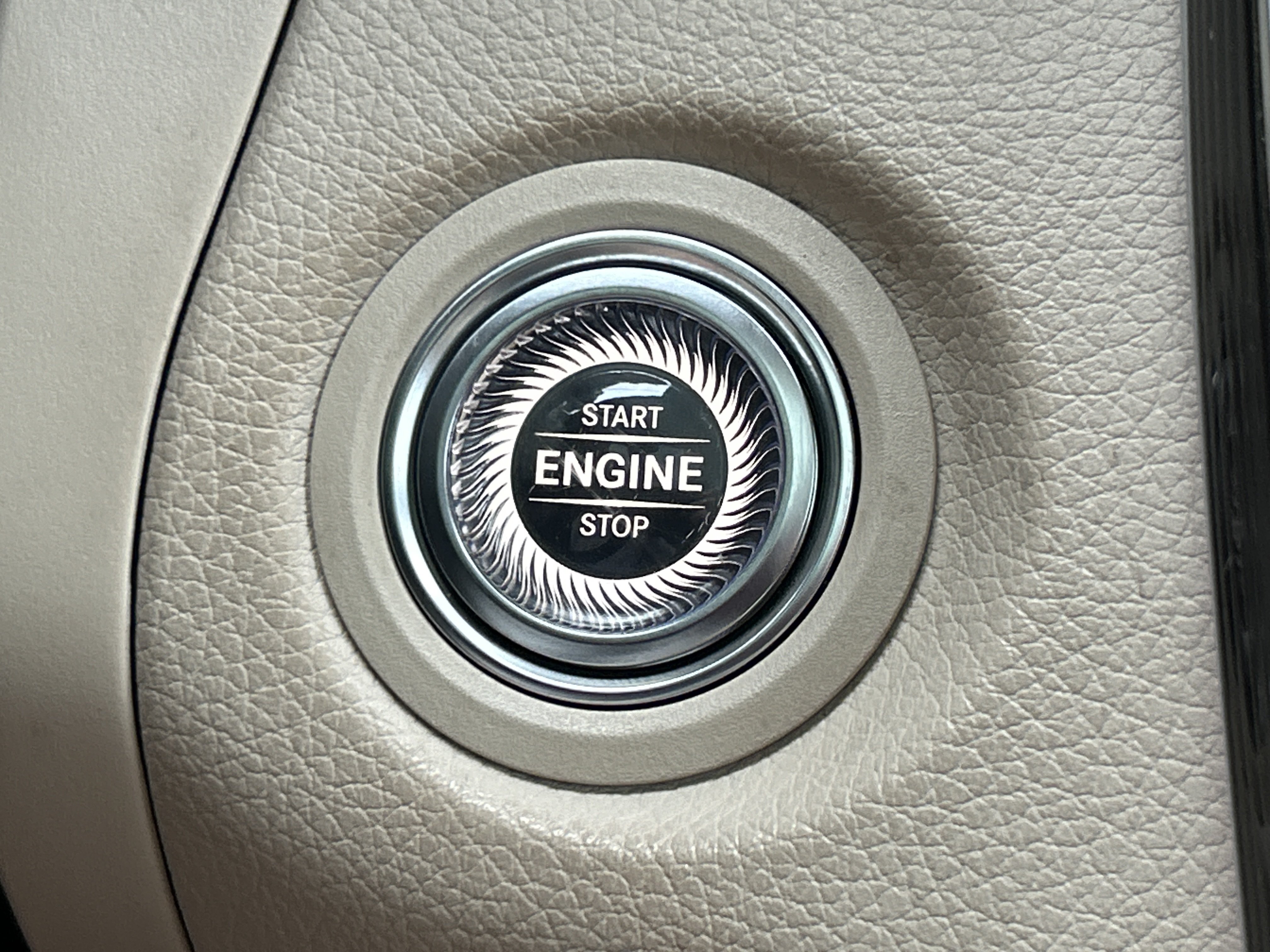 Certified 2022 Mercedes-Benz GLC 300 image 33