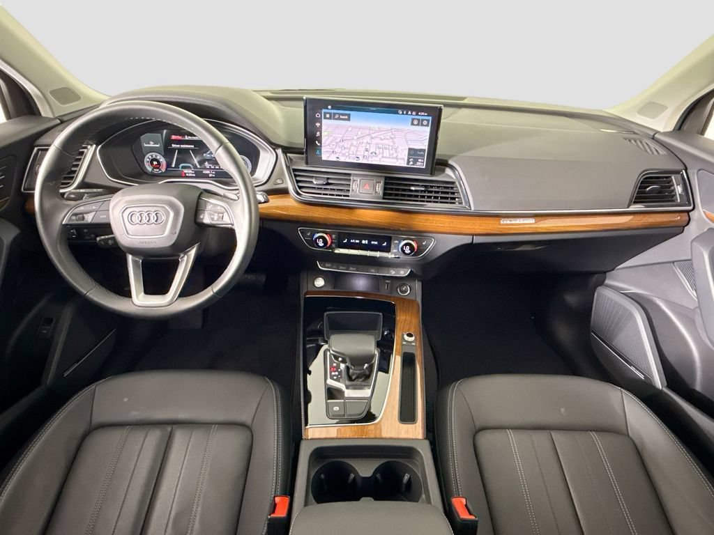 Used 2023 Audi Q5 2.0T Premium Plus w/ Premium Plus Package AWD/4WD image 9