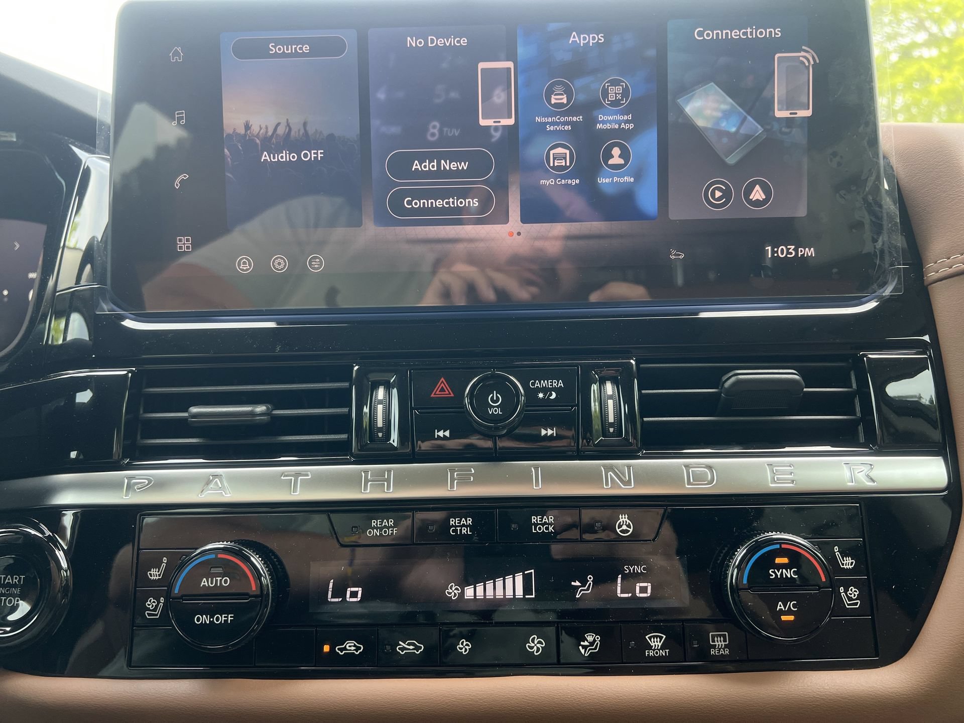 New 2026 Nissan Pathfinder Platinum AWD/4WD image 5