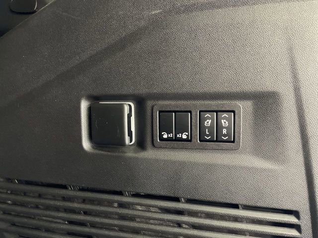 Used 2023 Chevrolet Tahoe LT w/ LT Signature Plus Package image 26