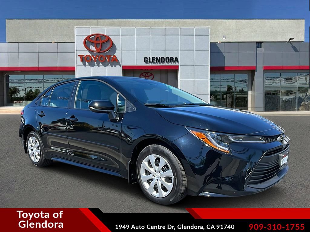 Used 2026 Toyota Corolla LE FWD image 1