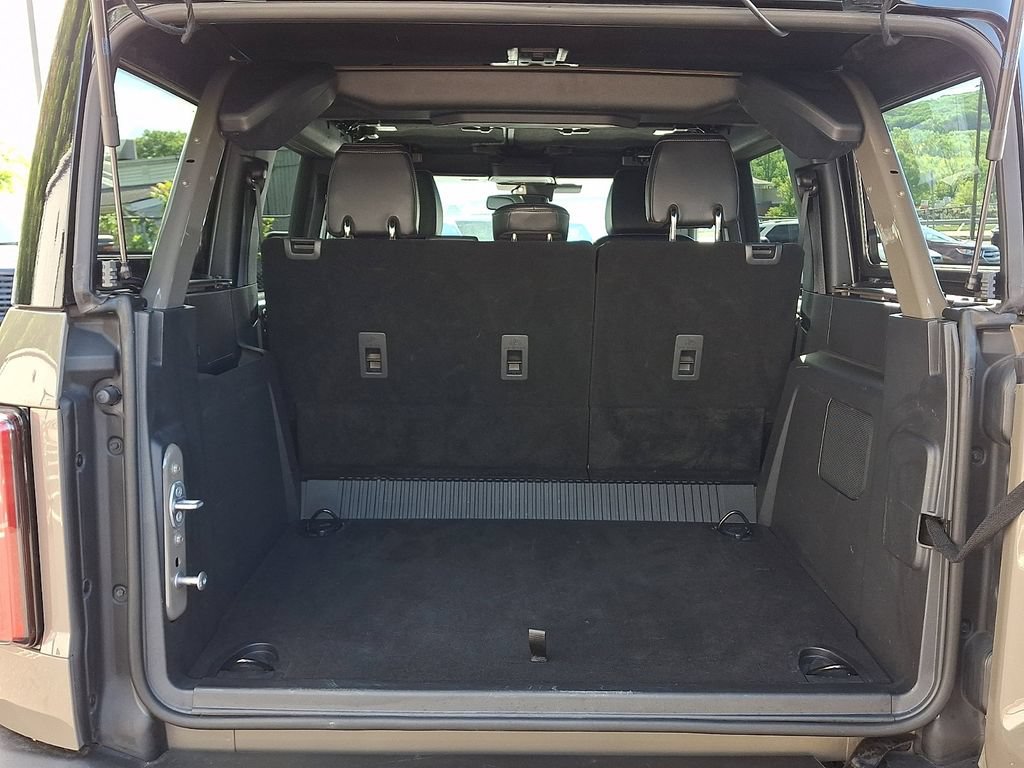 Certified 2025 Ford Bronco Outer Banks w/ Sasquatch Package AWD/4WD image 30