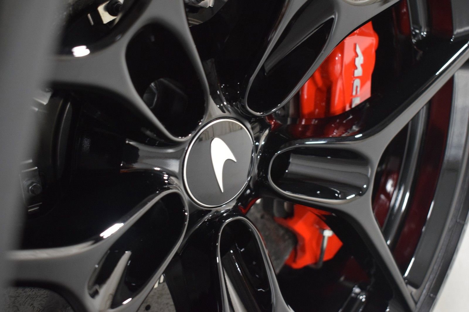 New 2026 McLaren 750S RWD image 18